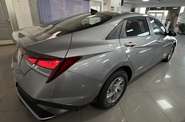 Hyundai Elantra Comfort