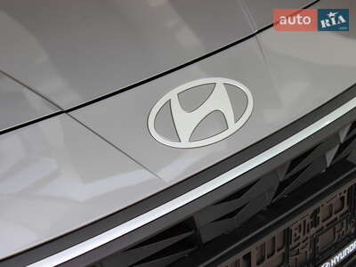 Новий Hyundai Elantra 2025 - фото 3