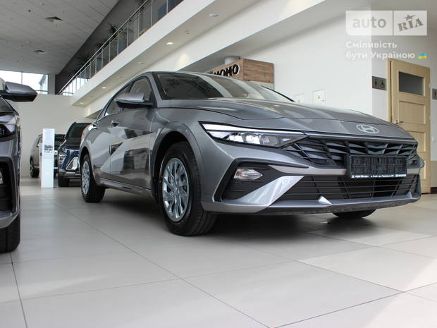 Hyundai Elantra 2025