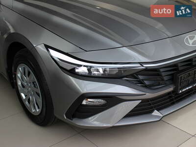 Новий Hyundai Elantra 2025 - фото 2