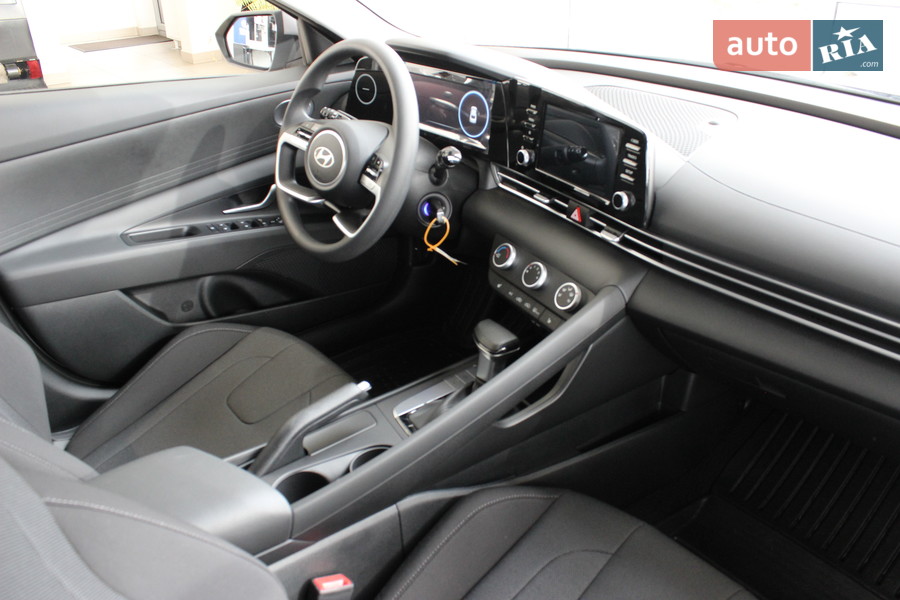 Hyundai Elantra - фото 34