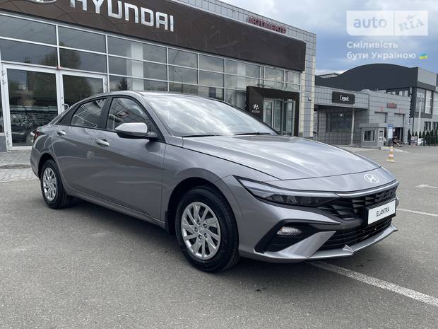 Hyundai Elantra 2025