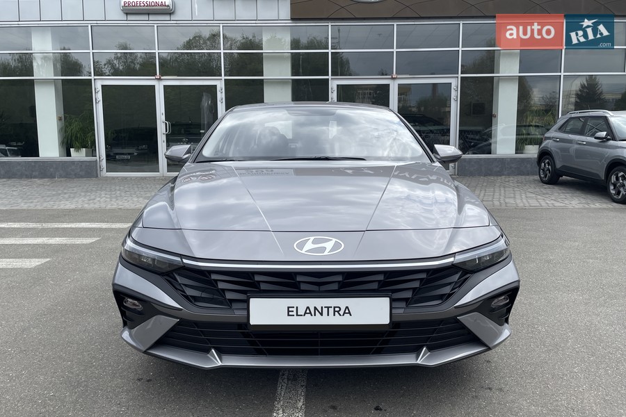 Hyundai Elantra - фото 2