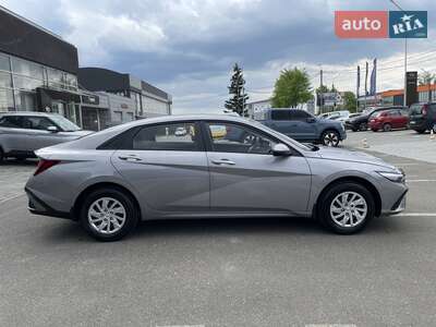 Новий Hyundai Elantra 2025 - фото 4