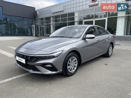 Hyundai Elantra 2025