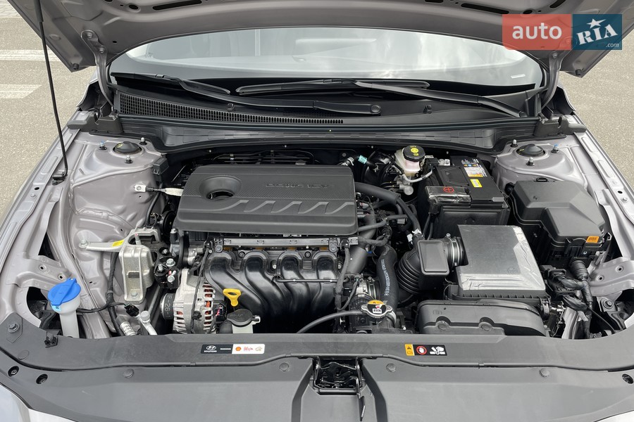 Hyundai Elantra - фото 21