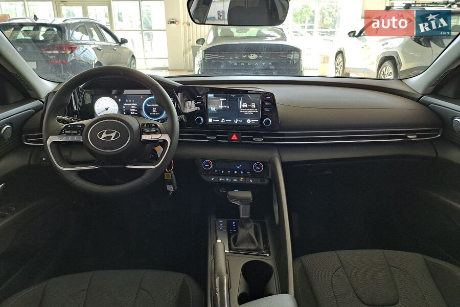 Hyundai Elantra - фото 15