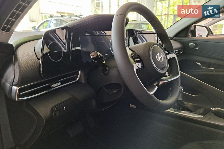 Hyundai Elantra - фото 14