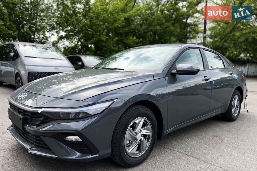 Hyundai Elantra - фото 4