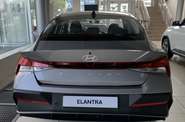 Hyundai Elantra - фото 3