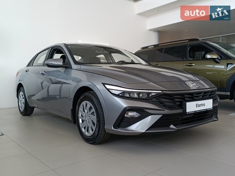 Hyundai Elantra 2025