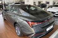 Hyundai Elantra Style