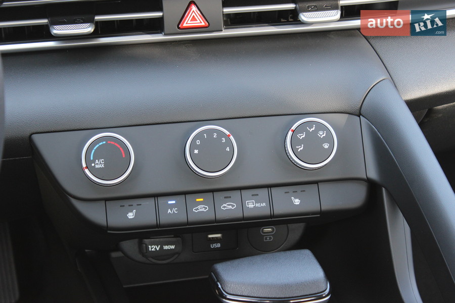 Hyundai Elantra - фото 25