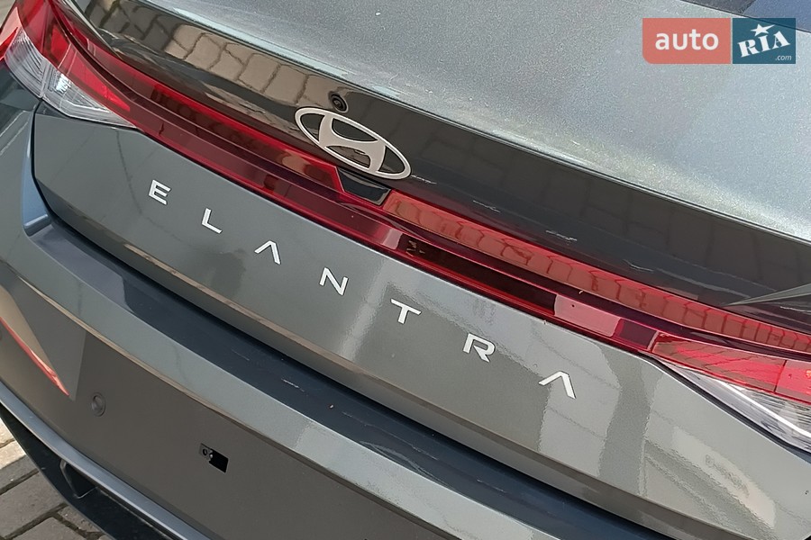 Hyundai Elantra - фото 37