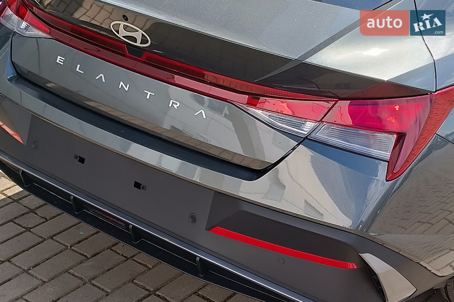 Hyundai Elantra - фото 36
