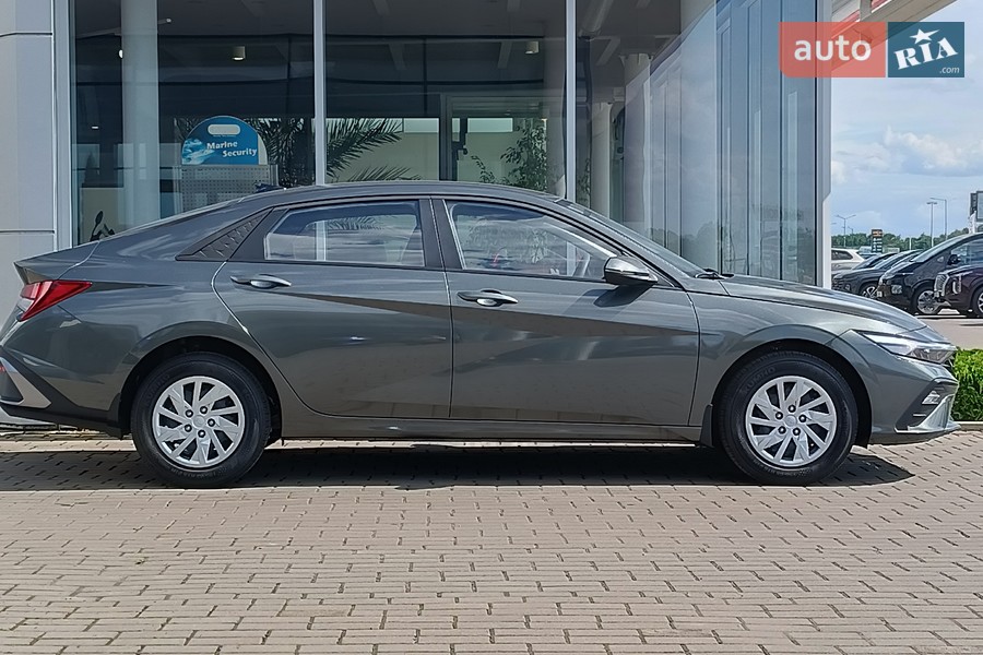 Hyundai Elantra - фото 6
