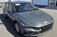 Hyundai Elantra - фото 1