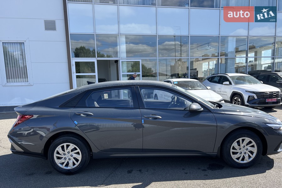 Hyundai Elantra - фото 6