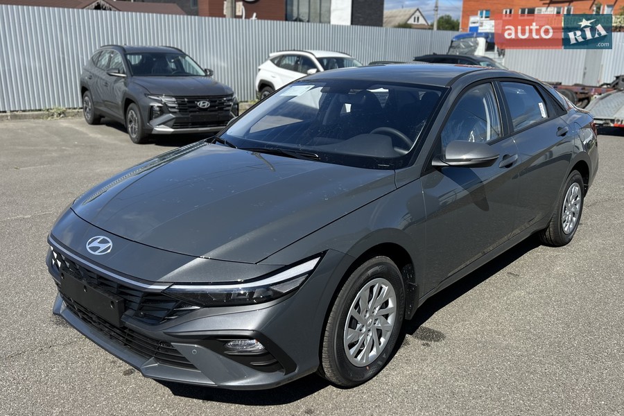 Hyundai Elantra - фото 3