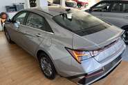 Hyundai Elantra - фото 5
