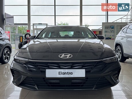 Hyundai Elantra 2025