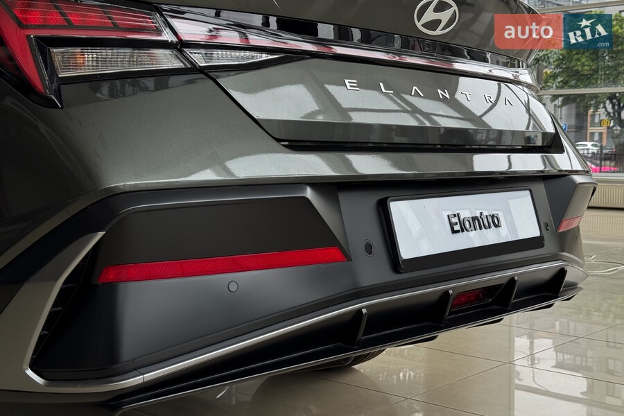 Hyundai Elantra - фото 7