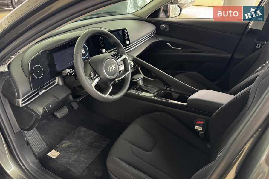 Hyundai Elantra - фото 13