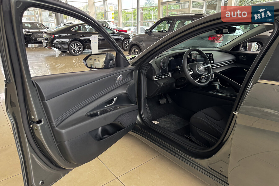 Hyundai Elantra - фото 15