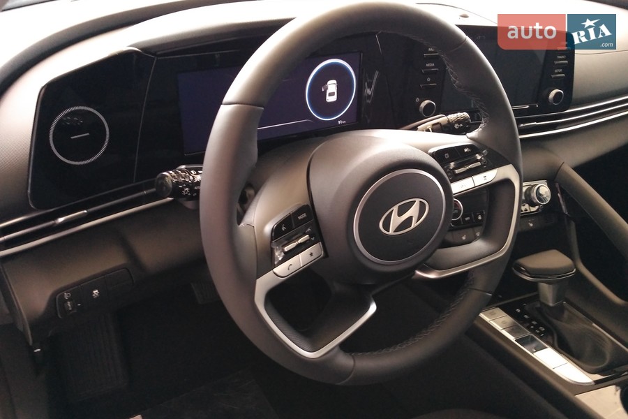Hyundai Elantra - фото 10