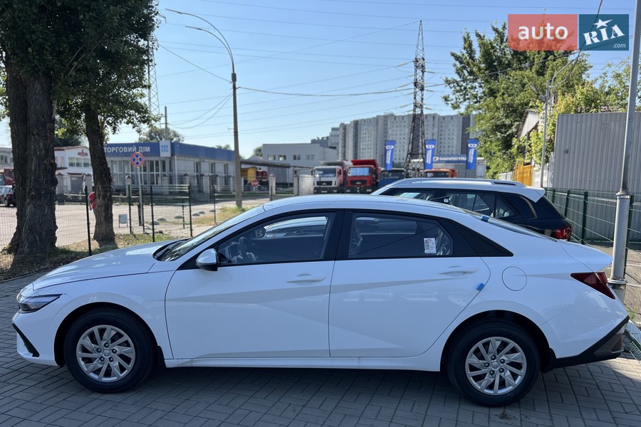 Hyundai Elantra - фото 5