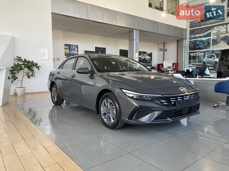 Hyundai Elantra 2025