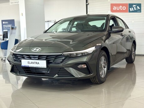 Hyundai Elantra 2025