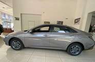Hyundai Elantra Style
