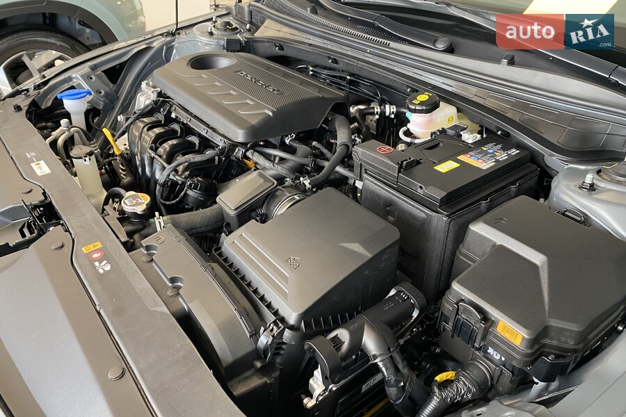 Hyundai Elantra - фото 30