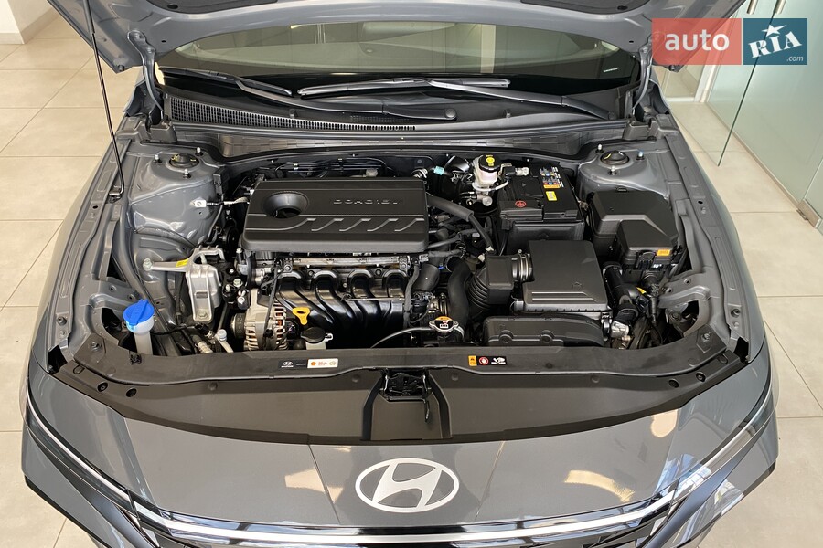 Hyundai Elantra - фото 28