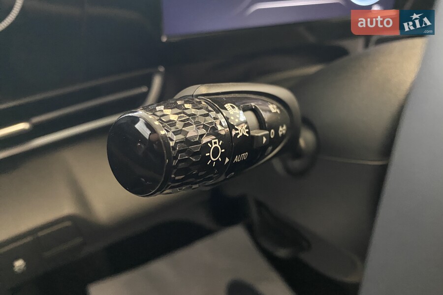 Hyundai Elantra - фото 14