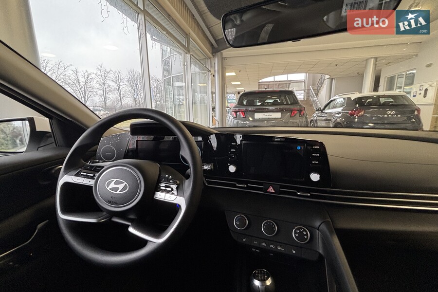 Hyundai Elantra - фото 10