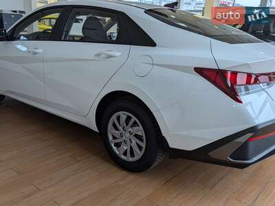 Hyundai Elantra 2025 Active