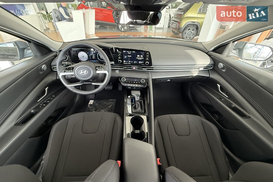 Hyundai Elantra - фото 14