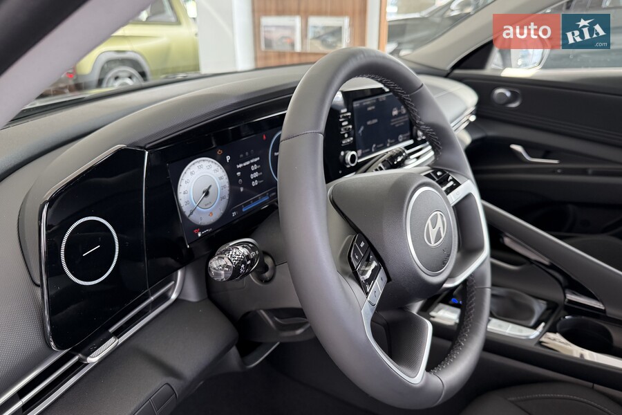 Hyundai Elantra - фото 11