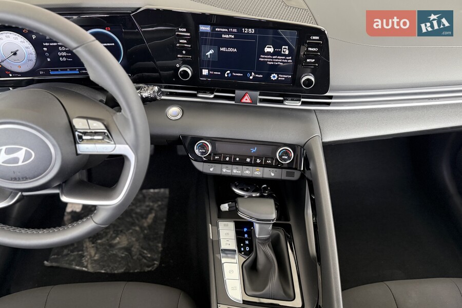 Hyundai Elantra - фото 15