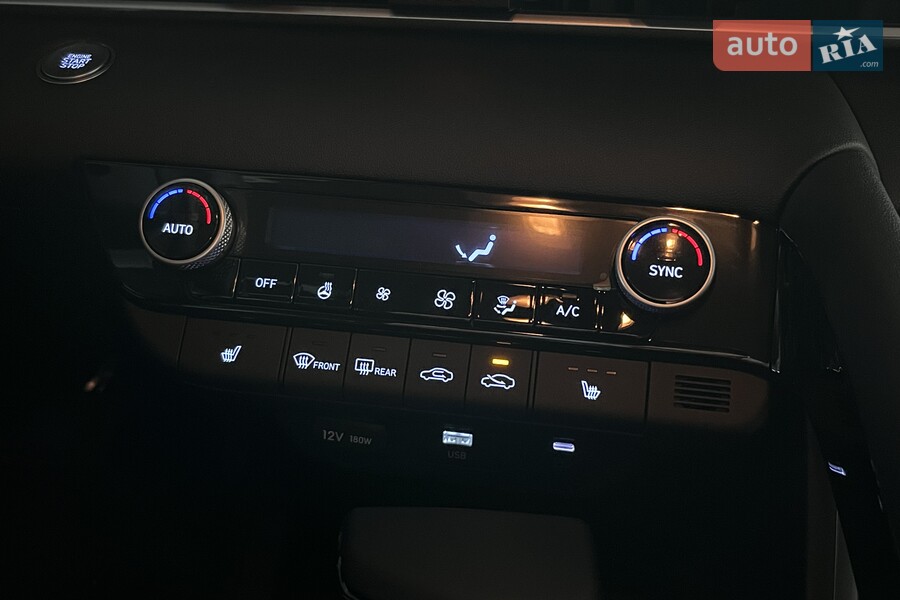 Hyundai Elantra - фото 8