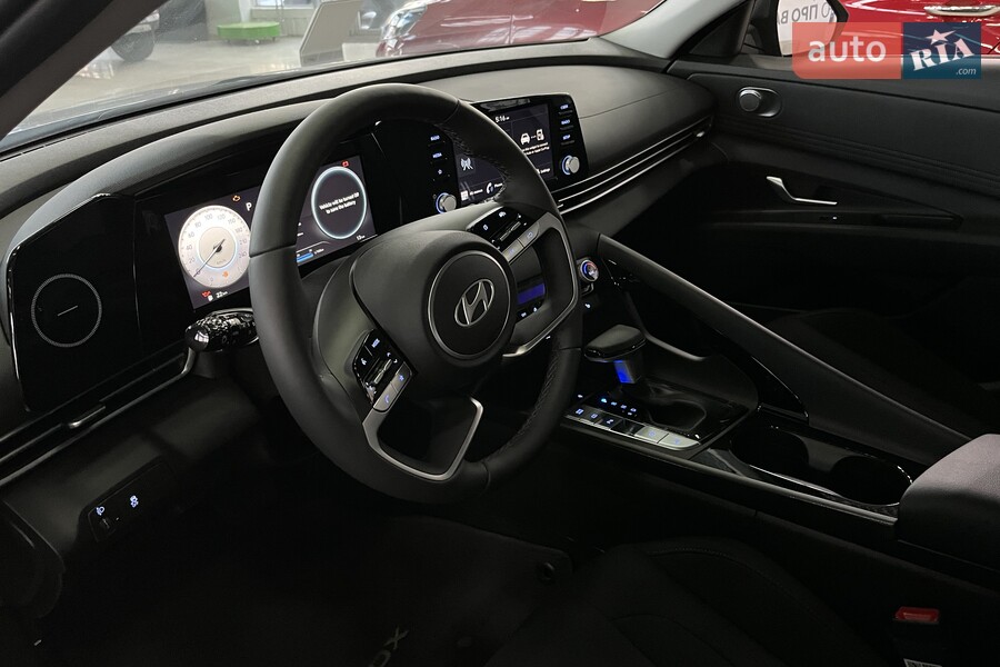 Hyundai Elantra - фото 20