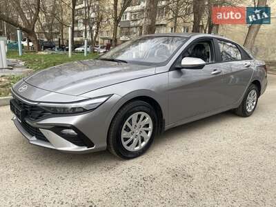 Hyundai Elantra 2025 Active