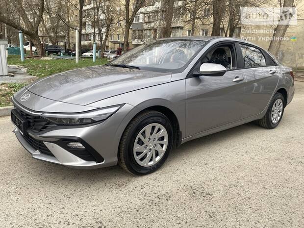 Hyundai Elantra 2025