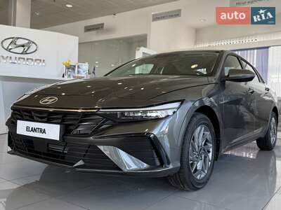 Hyundai Elantra 2025 Style