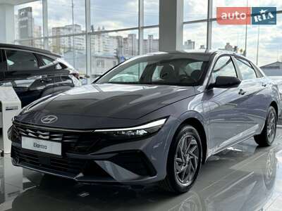 Hyundai Elantra 2025 Style