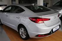 Hyundai Elantra Premium