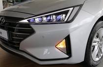 Hyundai Elantra Premium