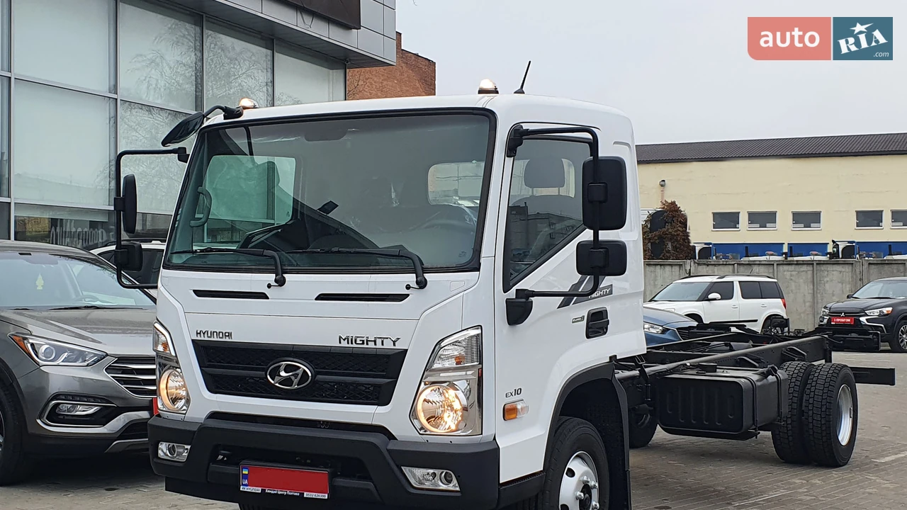 Hyundai EX10 Base